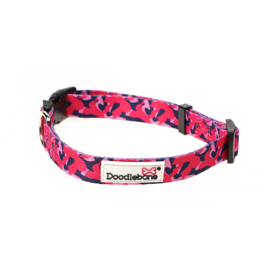 blushing-camo blushing-camo